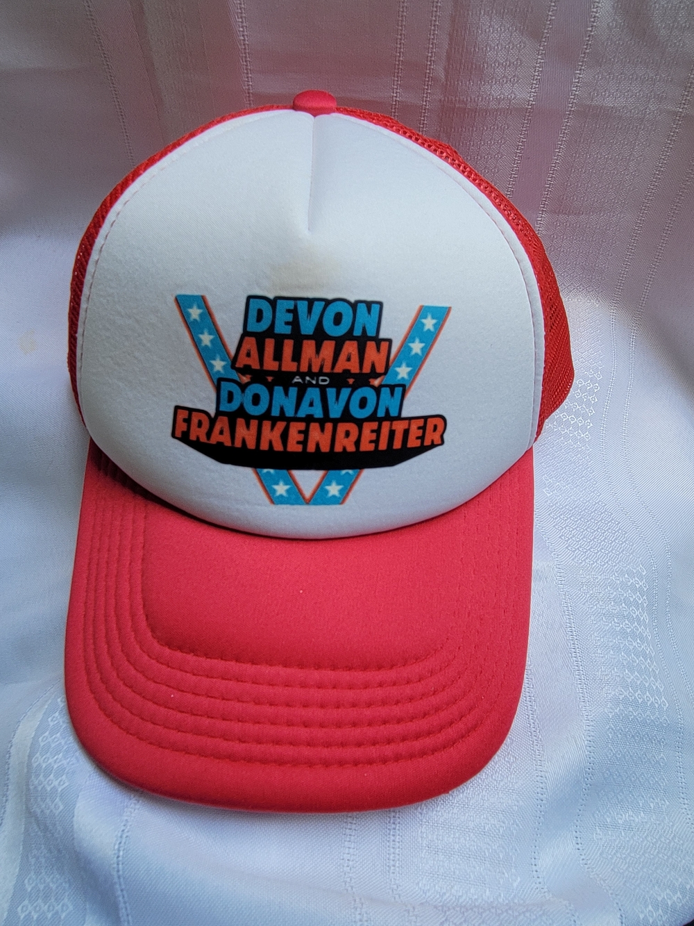 Devon Allman Donavon Frankenreiter Red and White Mesh Trucker Hat Interior